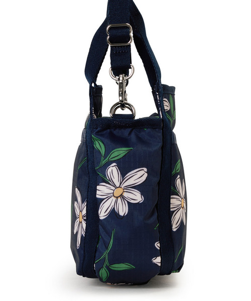 LeSportsac(レスポートサック)の「SMALL JENNI フローラルブルームズネイビー(ショルダーバッグ・レディース・ブルー・FREE)」の5枚目の写真