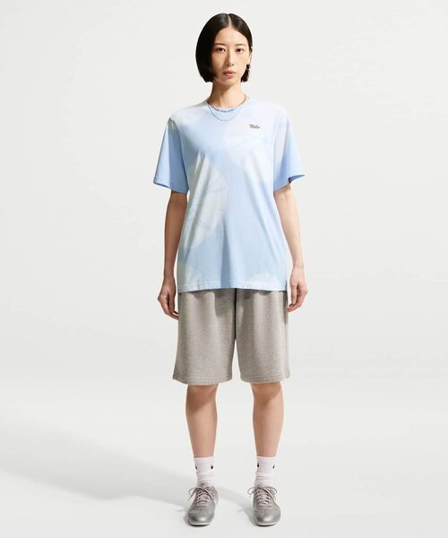 NIKE(ナイキ)の「ナイキ スポーツウェア ウィメンズ Tシャツ / Nike Sportswear Women's T-Shirt IW1212-407 Hydrogen Blue(Tシャツ/カットソー・レディース・クリアブルー・XS/S/M/L/XL)」の13枚目の写真