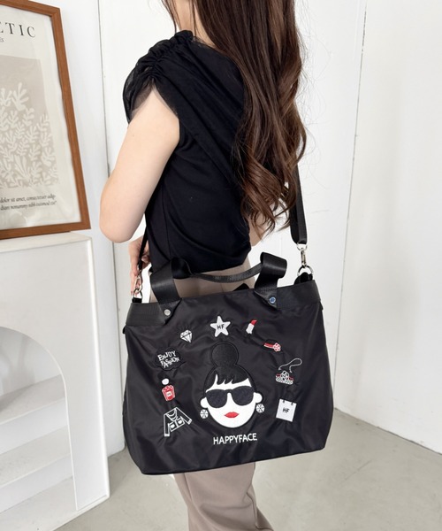 HAPPY FACE(ハッピーフェイス)の「エマ新刺繍2WAYトートBK(トートバッグ・レディース・ブラック・ONE SIZE)」の4枚目の写真