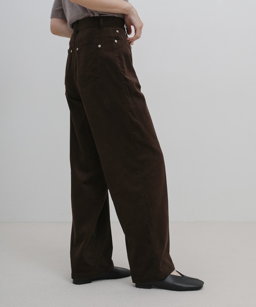 select MOCA（セレクトモカ）の「【サイズ展開あり】コーデュロイストレートパンツ（その他パンツ・レディース・アイボリー/ブラウン/ブラック・SMALL/MEDIUM/LARGE）」の15枚目の写真