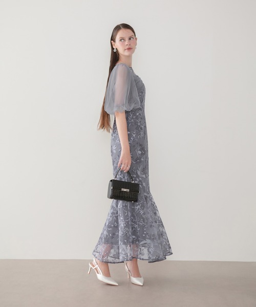 Leja（レジャ）の「【LEJA】チュールリボンスパンコールボリュームスリーブマーメイドワンピースドレス美脚効果結婚式 パーティードレス 成人式 二次会 同窓会 お呼ばれ オケージョン 20代 30代（ドレス・レディース・グレー・SMALL/MEDIUM）」の9枚目の写真