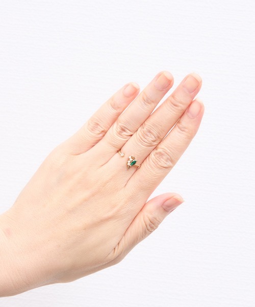 Zoule（ゾーラ）の「Zoule ゾーラ：FLOWER LETTER SERIES　jewel flower letter R-1　花言葉　チューリップ　スズラン　アジサイ　クローバー　コスモス　リング（リング・レディース・グリーン/ホワイト/レッド/パープル/ピンク・FREE）」の2枚目の写真