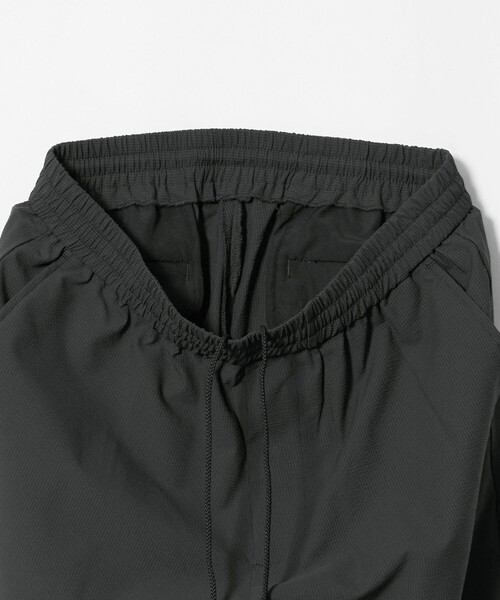 A DAY IN THE LIFE UNITED ARROWS(アデイインザライフユナイテッドアローズ)の「ドライ サッカー ワイドイージーパンツ-吸水速乾-<A DAY IN THE LIFE>(スラックス・メンズ・ネイビー/ダークグレー/ベージュ・L/S/M)」の18枚目の写真