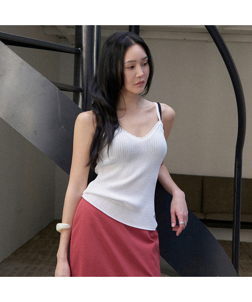 MORVE13(モルブ13)の「ヘイズニットスリーブレス(Tシャツ/カットソー・レディース・ブラック/ネイビー/レッド/ベージュ/アイボリー・FREE)」の1枚目の写真