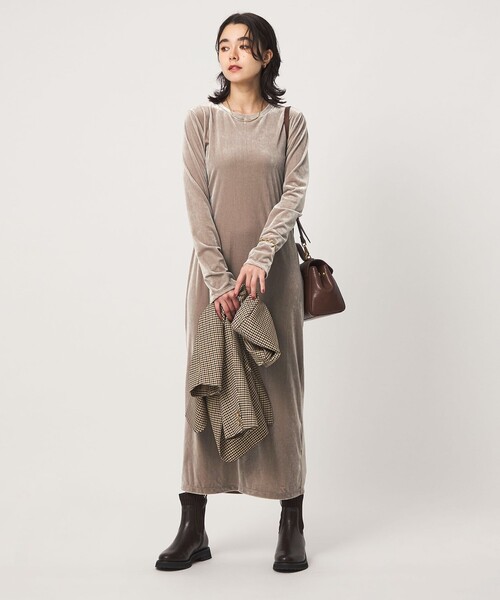 green label relaxing（グリーンレーベルリラクシング）の「［size SHORTあり］ベロア ロングスリーブ ワンピース（ワンピース・レディース・ダークブラウン/ベージュ/ブラック・SHORT/FREE）」の3枚目の写真