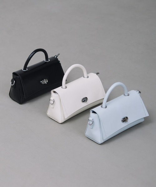 ANCHAPT(アンチャプト)の「2WAY BOX ショルダーバッグ(ショルダーバッグ・レディース・ブルー/ブラック/オフホワイト・FREE)」の4枚目の写真