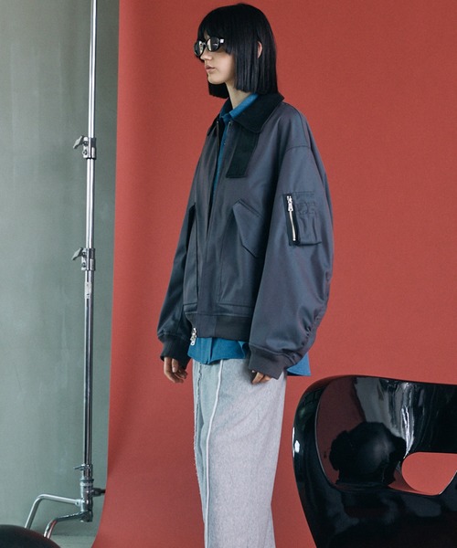 MAISON SPECIAL（メゾンスペシャル）の「《UNISEX》120/2/2 Suvin Cotton Gabardine Prime-Over Leather Collar CWU Flight Jacket/スビンコットンギャバジンプライムオーバー衿レザーCWUフライトジャケット【MAISON SPECIAL/メゾンスペシャル】■セットアップ対応■（ブルゾン・メンズ・カーキ/ブルー/チャコールグレー/ブラック・1/0/2）」の10枚目の写真
