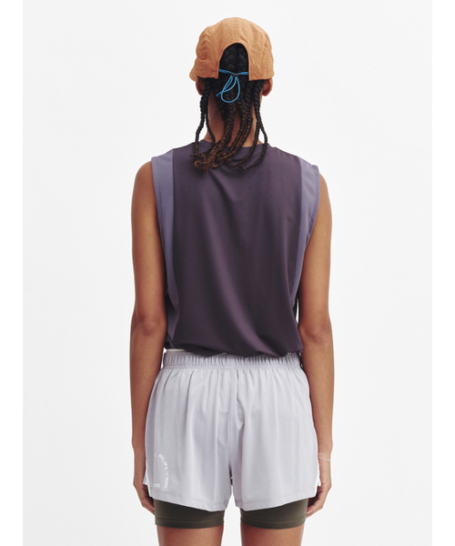 MENASOO（ミナス）の「Refocus Mesh Sleeveless Top_Charcoal（Tシャツ/カットソー・レディース・チャコール・2/1）」の2枚目の写真