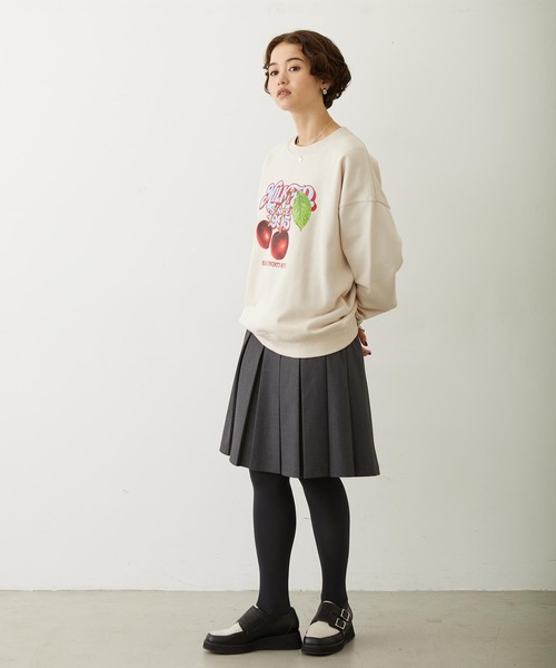 MILKFED.（ミルクフェド）の「CHERRY LOGO SWEAT TOP（スウェット・レディース・オフホワイト/ネイビー/ライトパープル・L/M）」の7枚目の写真
