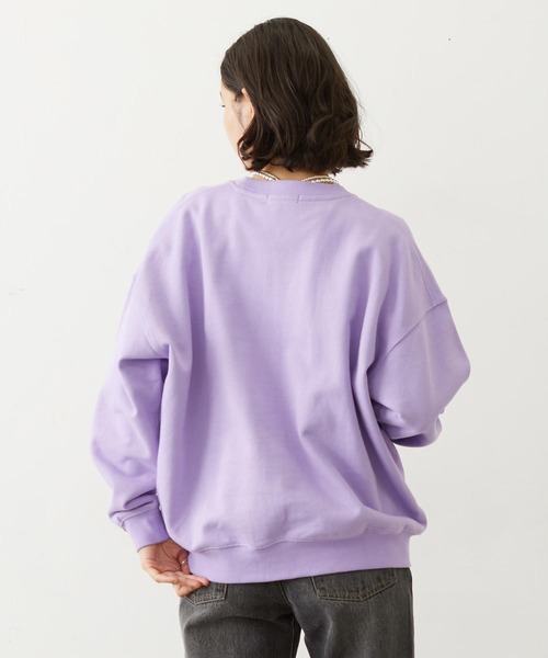 MILKFED.（ミルクフェド）の「CHERRY LOGO SWEAT TOP（スウェット・レディース・オフホワイト/ネイビー/ライトパープル・L/M）」の17枚目の写真