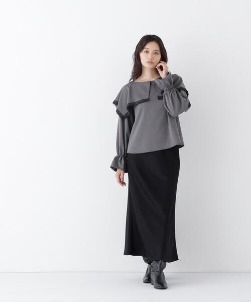 NATURAL BEAUTY BASIC(ナチュラルビューティーベーシック)の「バイアスサテンナロースカート(スカート・レディース・ベージュ/ブラック/オフホワイト・MEDIUM/SMALL)」の13枚目の写真