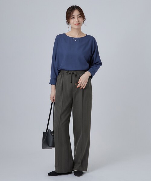 SHOO・LA・RUE(シューラルー)の「【着丈選べる/洗濯後しわになりにくい】センターピンタックですっきり見え きれいめイージーワイドパンツ(その他パンツ・レディース・ブラック系6/ブラック/チャコール/ブラウン系その他/ブラック系5/ブラウン系その他5・38/36/01/40/02/58/04/56/03/42/62/60)」の22枚目の写真