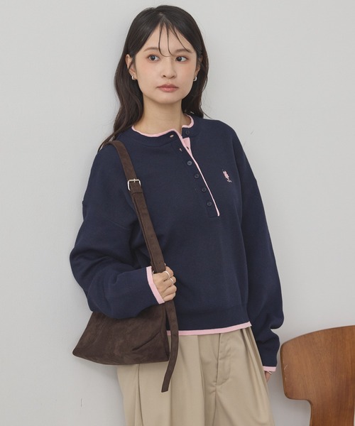 U.S. POLO ASSN.(ユーエスポロアッスン)の「U.S. POLO ASSN./ユーエスポロアッスン 別注 ロゴ刺繍 配色 スウェットライク ヘンリーネックニット(ニット/セーター・レディース・アイボリー/ネイビー/杢グレー/ブラック・M/L)」の18枚目の写真