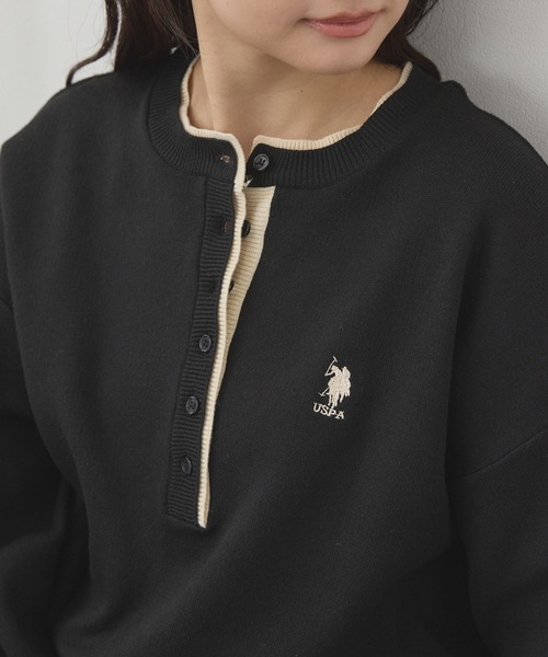 U.S. POLO ASSN.(ユーエスポロアッスン)の「U.S. POLO ASSN./ユーエスポロアッスン 別注 ロゴ刺繍 配色 スウェットライク ヘンリーネックニット(ニット/セーター・レディース・アイボリー/ネイビー/杢グレー/ブラック・M/L)」の15枚目の写真