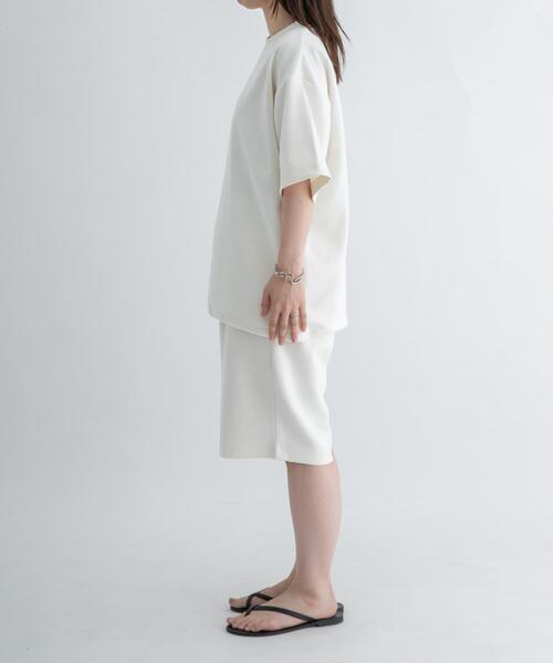 TOHA(トハ)の「リカバリーウェア カットソー 半袖/ショーツ(ルームウェア/パジャマ・メンズ・ネイビー/チャコールグレー/アイボリー/ブラウン・MEDIUM/X-LARGE/LARGE/SMALL)」の7枚目の写真