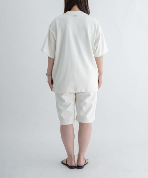 TOHA(トハ)の「リカバリーウェア カットソー 半袖/ショーツ(ルームウェア/パジャマ・メンズ・ネイビー/チャコールグレー/アイボリー/ブラウン・MEDIUM/X-LARGE/LARGE/SMALL)」の8枚目の写真