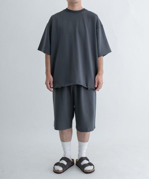 TOHA(トハ)の「リカバリーウェア カットソー 半袖/ショーツ(ルームウェア/パジャマ・メンズ・ネイビー/チャコールグレー/アイボリー/ブラウン・MEDIUM/X-LARGE/LARGE/SMALL)」の14枚目の写真