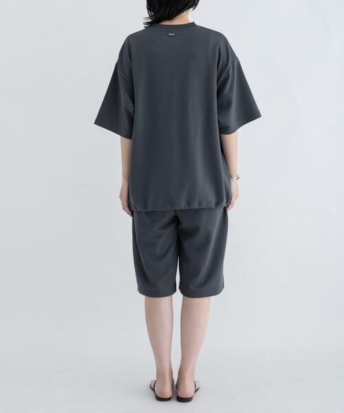 TOHA(トハ)の「リカバリーウェア カットソー 半袖/ショーツ(ルームウェア/パジャマ・メンズ・ネイビー/チャコールグレー/アイボリー/ブラウン・MEDIUM/X-LARGE/LARGE/SMALL)」の22枚目の写真