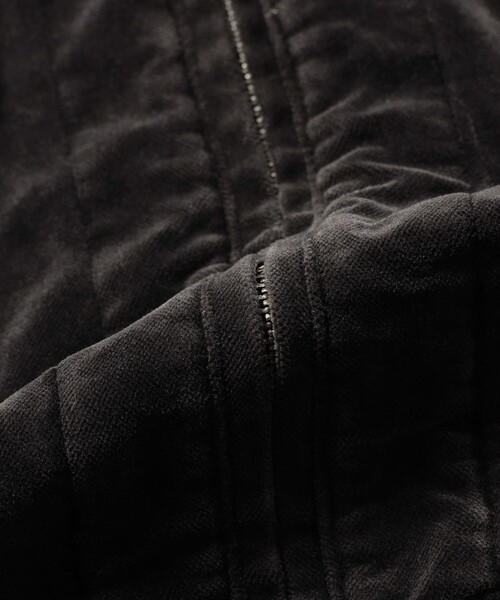 BEAMS(ビームス)の「ベロア ジップ ブルゾン(ブルゾン・メンズ・ブラック/ブラウン・S/M/L/XL)」の4枚目の写真