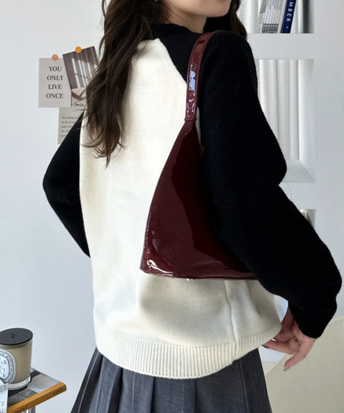 Ada.(エイダ)の「ドッグ刺繍 配色ラグランスリーブ ニット プルオーバー(ニット/セーター・レディース・ネイビー/レッド/ブラック・FREE)」の20枚目の写真