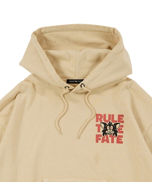 RULE THE FATE(ルールザフェイト)の「RTF HANGDOG SWEAT HOODIE/ハングドッグスウェットフーディー(パーカー・メンズ・ベージュ/ブラック・1/2)」の7枚目の写真