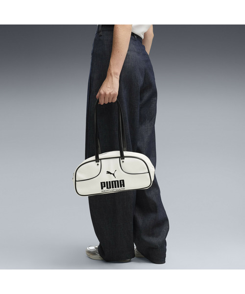 PUMA(プーマ)の「PUMA プーマ ユニセックス プーマ 1976 フルートグリップバッグ 4L(ボストンバッグ・メンズ・ブラック×レッド/ホワイト×ブラック・フリー)」の2枚目の写真