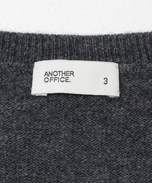 ANOTHER OFFICE(アナザー オフィス)の「ANOTHER OFFICE ENSEMBLE CASHMERE KNIT(ニット/セーター・メンズ・チャコールグレー/モカ・2/3)」の9枚目の写真