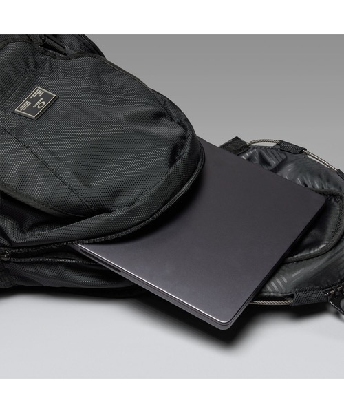 OAKLEY(オークリー)の「オークリー BATHROOM SINK RC BACKPACK/バックパック/OAKLEY(バックパック/リュック・メンズ・サンドベージュ/ブラック・ONE SIZE)」の9枚目の写真