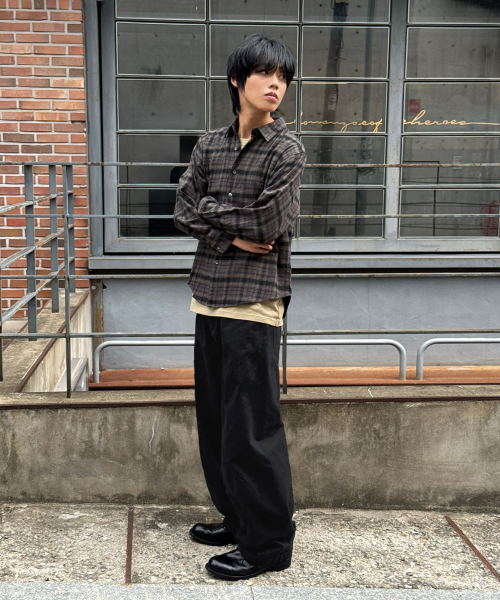 SIGNATURE（シグネチャ）の「ダイイングダーツカーブドチノパンツ[ブラック]（その他パンツ・レディース・その他・LARGE/MEDIUM/SMALL）」の4枚目の写真