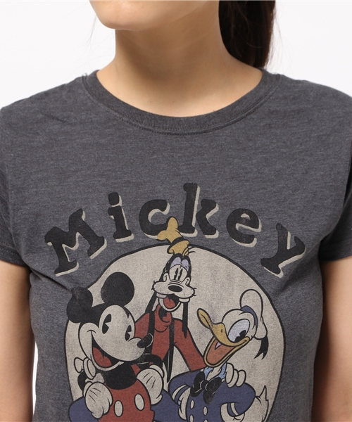 TRUE VINTAGE(トゥルーヴィンテージ)の「Mickey and Friends/ミッキーマウスTシャツ(Tシャツ/カットソー・レディース・チャコールアッシュ・MEDIUM/SMALL/LARGE)」の5枚目の写真
