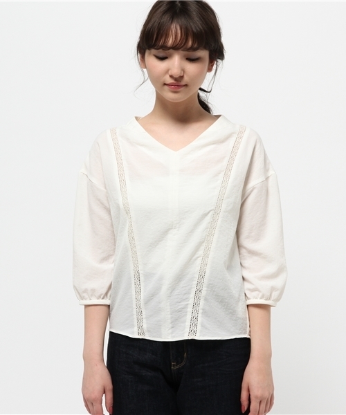 N.（N. Natural Beauty Basic）（エヌエヌナチュラルビューティーベーシック）の「レースフォルムブラウス（シャツ/ブラウス・レディース・ネイビー/カーキ/ホワイト・MEDIUM）」の4枚目の写真