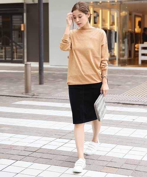 LEPSIM（レプシィム）の「【ご自宅で洗濯できる！】12GマシンウォッシャブルドレーププルオーバーLS　724735（ニット/セーター・レディース・カーキ/ベージュ/ブラック/グレー/ホワイト/ブラウン・FREE）」の22枚目の写真