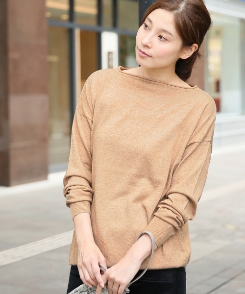 LEPSIM（レプシィム）の「【ご自宅で洗濯できる！】12GマシンウォッシャブルドレーププルオーバーLS　724735（ニット/セーター・レディース・カーキ/ベージュ/ブラック/グレー/ホワイト/ブラウン・FREE）」の5枚目の写真