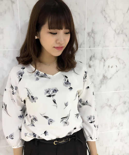 laboratory work（ラボラトリーワーク）の「二重織ツイル花柄プリントブラウス（シャツ/ブラウス・レディース・ブラック系その他/ホワイト系その他・MEDIUM）」の13枚目の写真