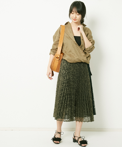 AMERICAN RAG CIE（アメリカンラグシー）の「AMERICAN RAG CIE　フレンチリネンカシュクールシャツ（シャツ/ブラウス・レディース・ホワイト/カーキ/レッド・FREE）」の19枚目の写真
