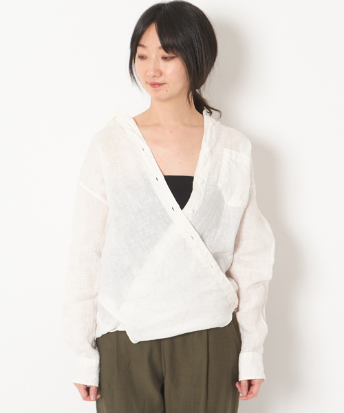 AMERICAN RAG CIE（アメリカンラグシー）の「AMERICAN RAG CIE　フレンチリネンカシュクールシャツ（シャツ/ブラウス・レディース・ホワイト/カーキ/レッド・FREE）」の9枚目の写真