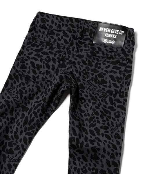 ZIDDY（ジディ）の「ZIDDY/ストレッチツイルヒョウ柄スキニーパンツ（その他パンツ・キッズ・グレー/オフホワイト・130/160/150/140）」の5枚目の写真