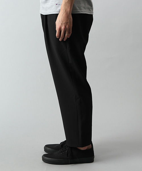 JOURNAL STANDARD（ジャーナルスタンダード）の「TR 1Pイージーワイドパンツ#（その他パンツ・メンズ・ブラック/グリーン系その他/グレー/ネイビー・LARGE/SMALL/MEDIUM）」の6枚目の写真