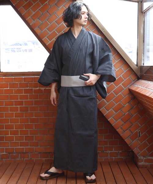 ８(eight)（エイト）の「しじら浴衣 3点セット ゆかた 帯 下駄 コットン（浴衣・メンズ・グレー/ブルー/キナリ/ブラック/ネイビー/ブラック×グレー/ダークネイビー/チャコールグレー/ワイン・LARGE/MEDIUM/X-LARGE）」の5枚目の写真