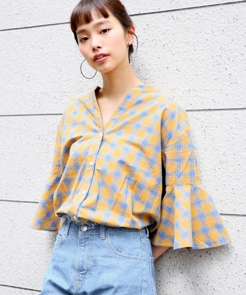 【ポイント10倍】 【売れました】LOWRYSFARM(ローリーズファーム)チェック柄トップス キャミソール LOWRYS FARM(ローリーズファーム)の「チェックソデフレアシャツ