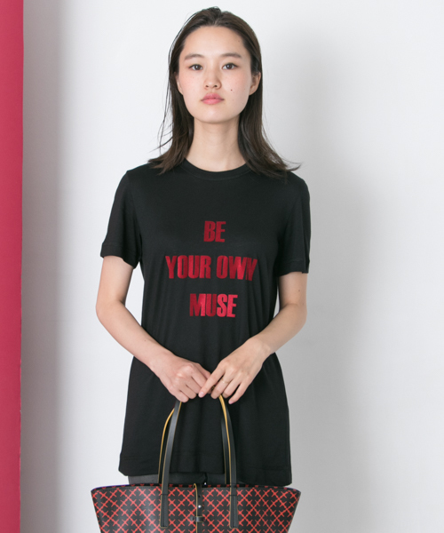 BY MALENE BIRGER（バイマレーネビルガー）の「BY MALENE BIRGER T-SHIRT（Tシャツ/カットソー・レディース・ブラック/レッド系その他/ホワイト・SMALL/X-SMALL）」の3枚目の写真