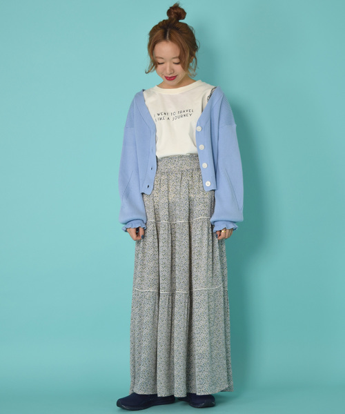 w closet(ダブルクローゼット)の「小花柄パイピングティアードスカート(スカート・レディース・オフホワイト/グリーン系その他/ネイビー・FREE)」の9枚目の写真