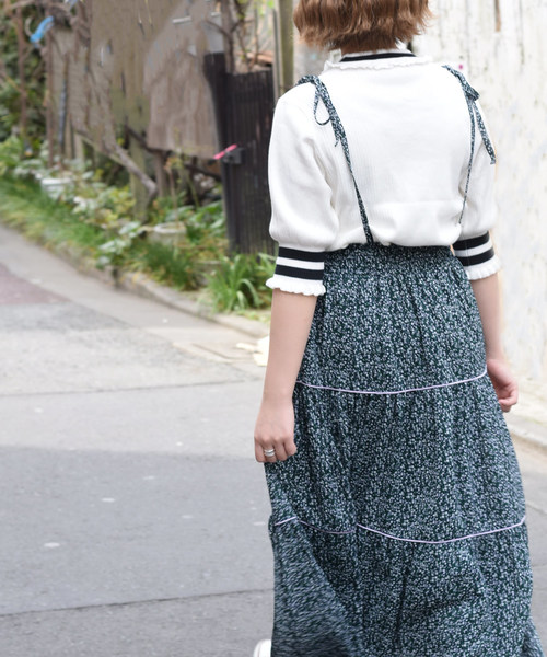 w closet(ダブルクローゼット)の「小花柄パイピングティアードスカート(スカート・レディース・オフホワイト/グリーン系その他/ネイビー・FREE)」の19枚目の写真