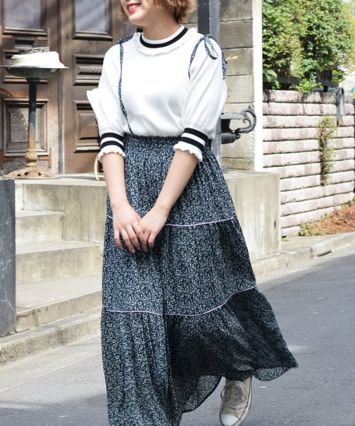 w closet(ダブルクローゼット)の「小花柄パイピングティアードスカート(スカート・レディース・オフホワイト/グリーン系その他/ネイビー・FREE)」の18枚目の写真