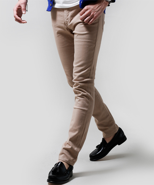 NANO universe（ナノユニバース）の「NU NARROW SKINNY チノ（チノパンツ・メンズ・ベージュ/オリーブ/イエロー/ピンク/ブルー/グレー/ブラック・SMALL/MEDIUM/LARGE/X-LARGE）」の3枚目の写真