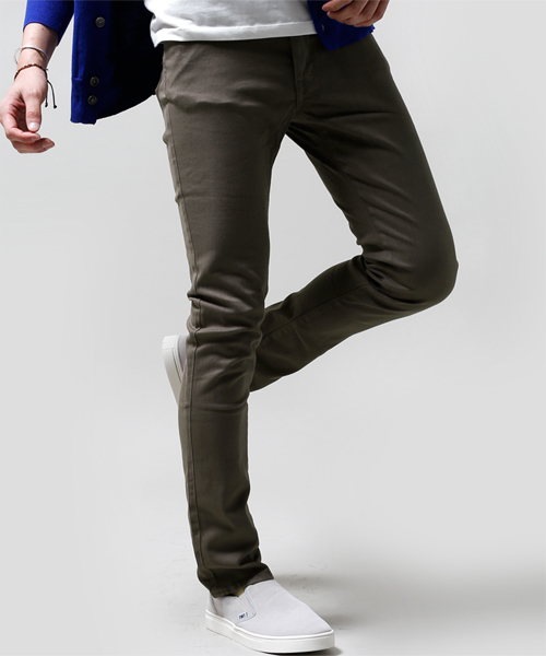 NANO universe（ナノユニバース）の「NU NARROW SKINNY チノ（チノパンツ・メンズ・ベージュ/オリーブ/イエロー/ピンク/ブルー/グレー/ブラック・SMALL/MEDIUM/LARGE/X-LARGE）」の4枚目の写真