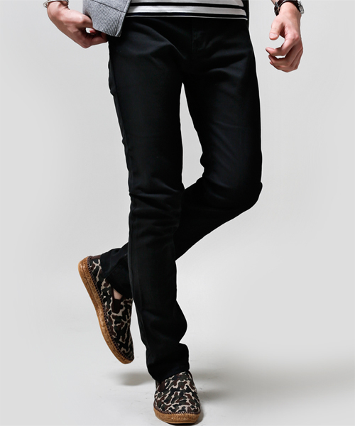 NANO universe（ナノユニバース）の「NU NARROW SKINNY チノ（チノパンツ・メンズ・ベージュ/オリーブ/イエロー/ピンク/ブルー/グレー/ブラック・SMALL/MEDIUM/LARGE/X-LARGE）」の2枚目の写真