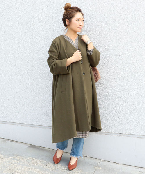 Khaju（カージュ）の「Khaju:Vネックフレアコート◇（その他アウター・レディース・グレー/オリーブ/キャメル・ONE SIZE）」の3枚目の写真