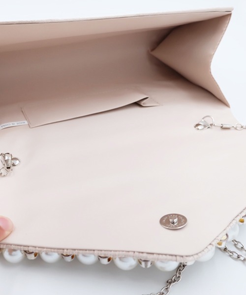 DRESS STAR(ドレス スター)の「パールビジューラディアルサテンプリーツクラッチバッグ(クラッチバッグ・レディース・ナチュラル/ブラック/ピンク/ワインレッド・フリー)」の5枚目の写真