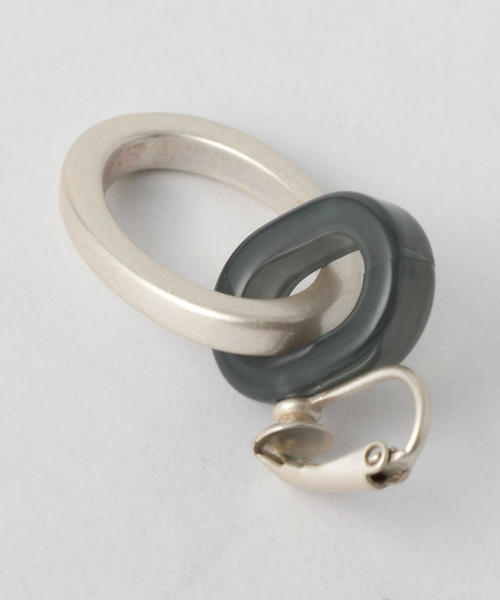 BEAUTY&YOUTH UNITED ARROWS（ビューティーアンドユースユナイテッドアローズ）の「BY∴ コンビオーバルモチーフ イヤリング（イヤリング・レディース・シルバー/ゴールド・FREE）」の6枚目の写真